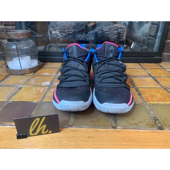 Mens 10 Nike Kyrie 5 “Just Do It” Athletic Basketball Sneakers AO2918-003 - Picture 3 of 9